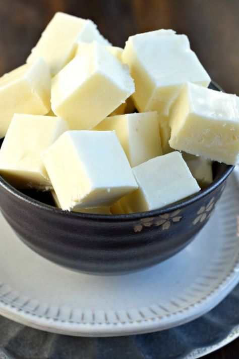 Vanilla Fudge Recipe Pumpkin Puree Recipes Healthy, Vanilla Fudge Recipes, Pumpkin Puree Recipes, Vanilla Fudge, Shugary Sweets, Pumpkin Recipes Easy, Vanilla Recipes, Gluten Free Chocolate Chip, Fudge Easy