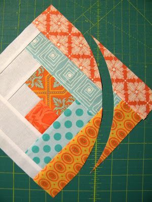 Log Cabin Block, Sew Kind Of Wonderful, Log Cabin Quilt Pattern, Log Cabin Quilt Blocks, Circle Quilts, Log Cabin Quilts, Log Cabin Quilt, Strip Quilts, Quilt Block Tutorial