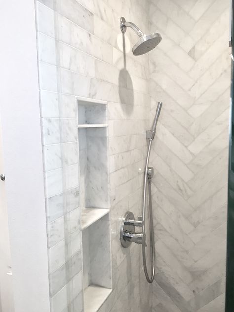 Small shower ideas. Shower niche shelf. Carrara marble, herringbone and subway tile. White bathroom Shower Tile White, Small Shower Ideas, Marble Niche, Shower Niche Shelf, Niche Shelf, Herringbone Shower, White Tile Shower, Bathroom Niche, Marble Herringbone