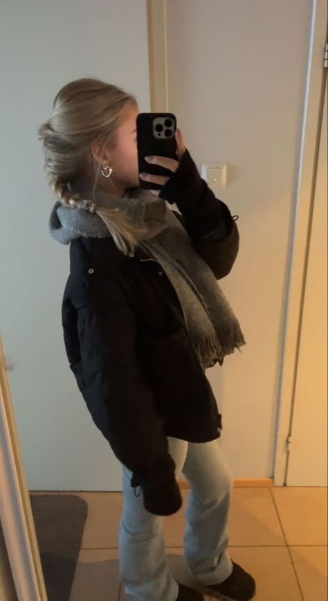 Vinter Mode Outfits, Skandinavian Fashion, Autumn Fits, Cold Outfits, Corporate Outfits, Stockholm Fashion, Mode Inspo, Cute Everyday Outfits, True Religion Jeans