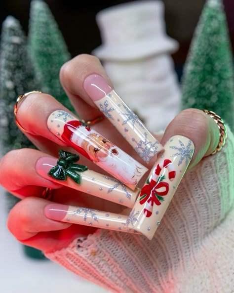 Vintage christmas card nails are just the thing you need to spark nostalgic childhood memories 🥺🥹✨ #nails #nailart #christmas #holidays #santa #christmasnailsart #vintage #nailartaddict #naildesign #nailartist #nailinspo #christmasnailideas #texturednails 90s Christmas Nails, Christmas Nails Vintage, Long Acrylic Christmas Nails, Vintage Christmas Nail Art, Candy Christmas Nails, Vintage Christmas Nails, Retro Christmas Nails, Crazy Christmas Nails, Retro Nail Designs