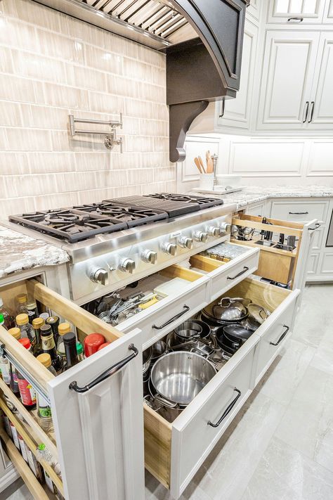 Cook Top With Drawers Under, Cooktop With Drawers Below, Farmhouse Kitchen Cooktop, Stove Top With Drawers Underneath, Kitchen With Island Cooktop, Cook Top In Island, Built In Stove Top, Cooktop Kitchen, Kitchen Island With Cooktop