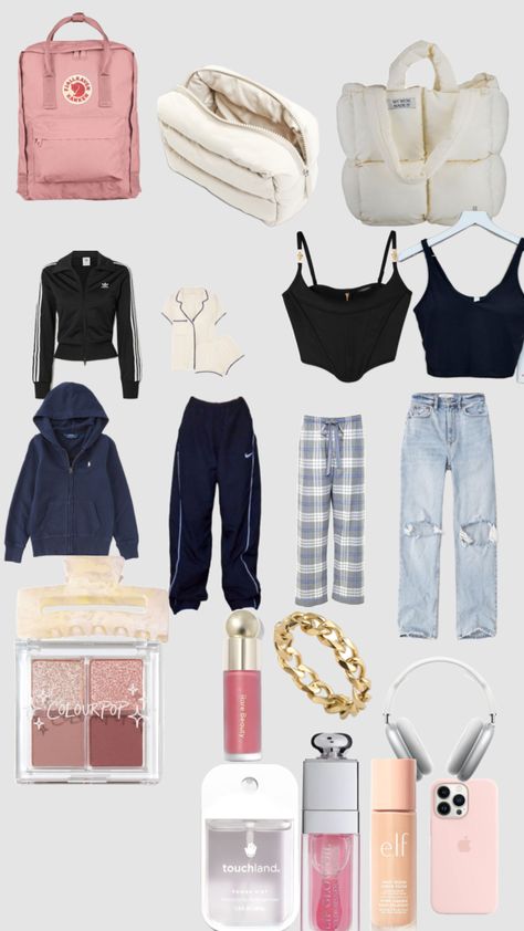 What I would bring on a school trip What To Wear On A School Field Trip, Things To Bring On A School Field Trip, What To Wear On A School Trip, School Field Trip Outfit, Field Trip Outfit, School Trip Outfit, Organized Things, Lazy Fits, School Field