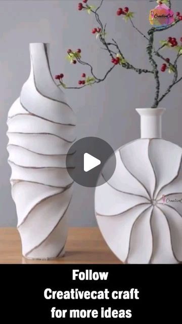 Creative Cat on Instagram: "Easy way of making Modern homedecor vase #creativecatcraft #vase #diy #claycraft #instareels #artandcraft #arttutorial" Idee Deco Vase, Vase Design Ideas, Diy Vase Decor, Plastic Bottles Crafts, Diy Vases, Vase Diy, Wall Art Diy Paint, Decor Vase, Vase Crafts