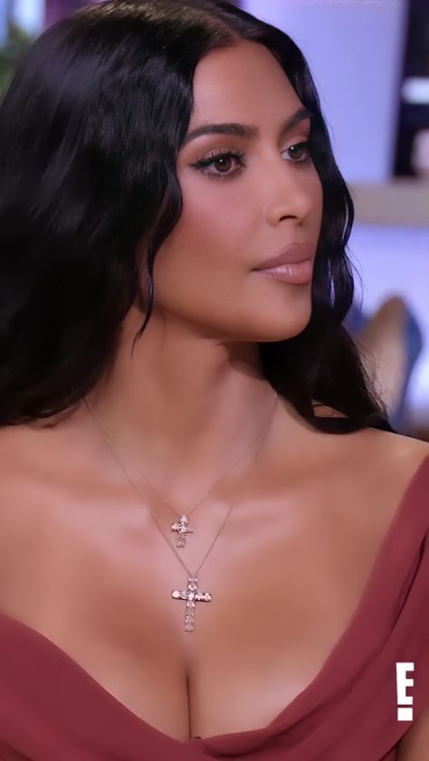 Kim Kardashian Necklace, Kim K Cross Necklace, Kim Kardashian Cross Necklace, Kim Kardashian Jewelry, Kardashian Jewelry, Kim Kardashian Style, Kardashian Style, Kim K, Diamond Cross