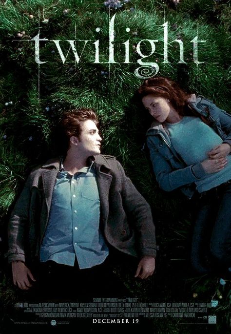 Twilight Poster, Movie Collage, Printable Wall Collage, Twilight Cast, Dorm Posters, Twilight Movie, Picture Boxes, Gcse Art, Bedroom Posters