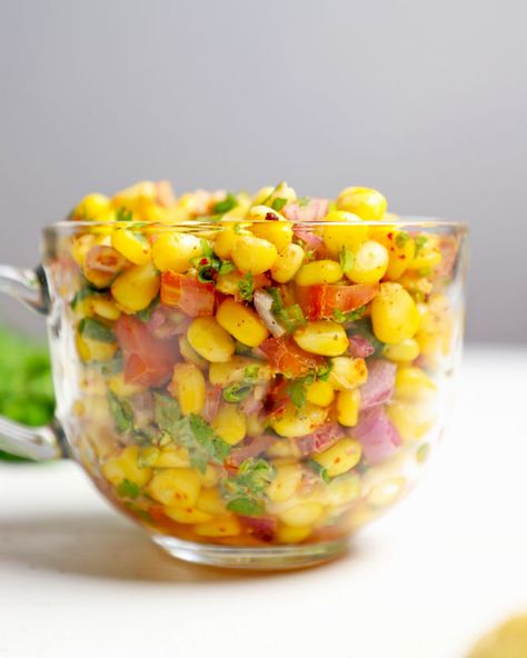 Corn Chat Recipes, Corn Chat, Corn Chaat Recipe, Chat Recipes, Corn Chaat, Chats Recipe, Vegetarian Indian, Chaat Recipe, Indian Cooking Recipes