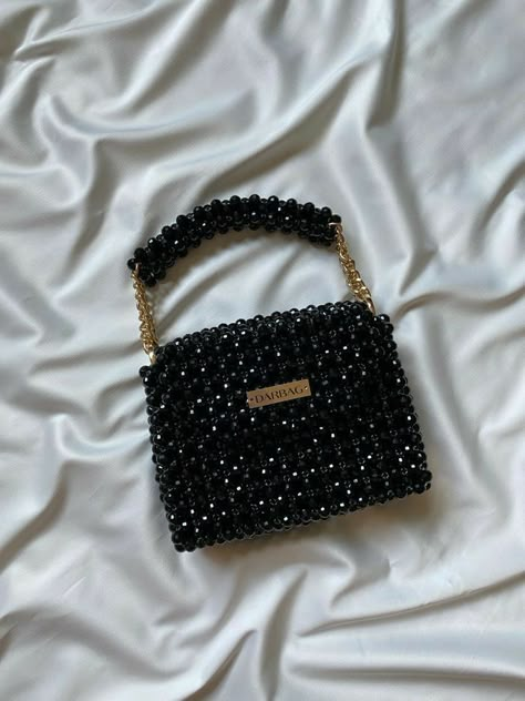 Pearl Bags, قلادات متدلية, Cross Bags, Crystal Handbag, Beads Bag, Hand Beaded Bag, Bead Bag, Diy Bag Designs, Bags Patterns