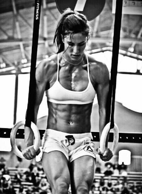 Female Crossfit Athletes, Craig Morgan, Gym Photoshoot, Kylie Francis, Rope Wall, Crossfit Motivation, Double Unders, Crossfit Women, Ripped Body