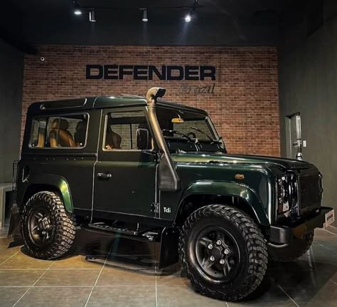 Defender Td5, American Pickup Trucks, Land Rover Models, Ford F Series, Land Rover Defender 90, Land Rover Defender 110, December 26, Jeep 4x4, Defender 90