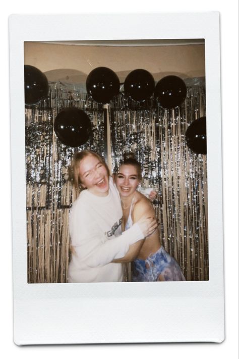 Polaroid Pictures Nye, Polaroid Pictures, New Year’s Eve, Year 2024, New Years Eve, Photo Ideas, Photo Wall, Editorial, Film