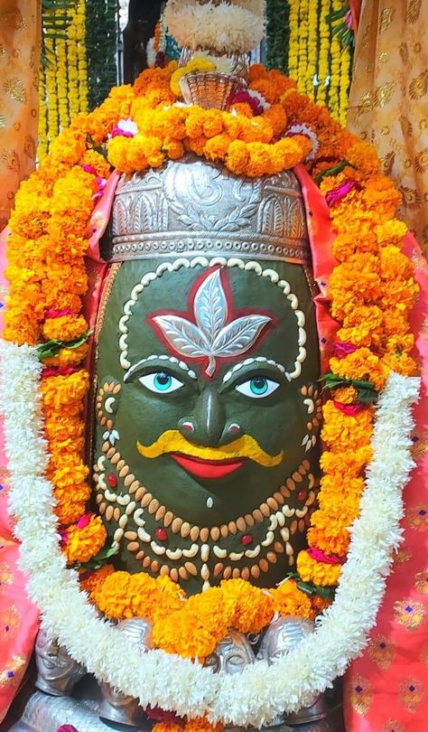 Mahakaleshwar Jyotirlinga, Mahakal Pic Ujjain, Pictures Of Shiva, Baba Image, Lord Hanuman Wallpapers, Lord Shiva Family, Hanuman Wallpaper, Cute Asian Babies, Shiva Lord Wallpapers