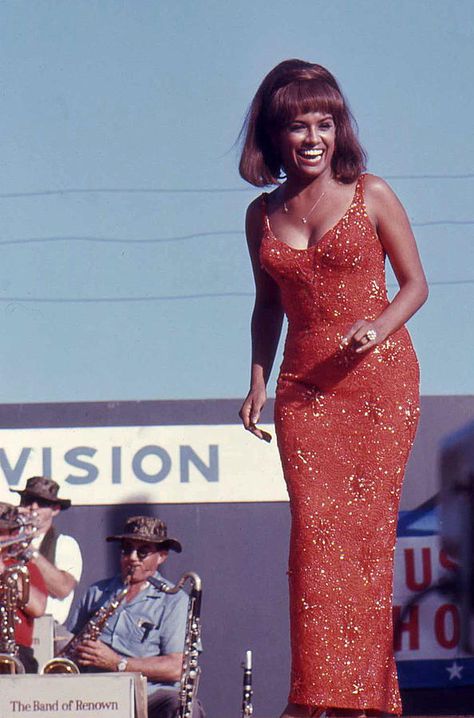 Barbara Mcnair Photograph - Barbara McNair by Norman Johnson Barbara Mcnair, Vietnam Tour, Black Glamour, Black Actresses, Bob Hope, Vintage Black Glamour, Blast From The Past, Sweet Soul, Composers