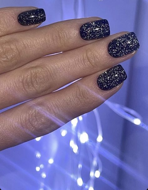 Natural Nails Manicure Polish, Black Sparkly Nails, Black Sparkle Nails, Nails Acrylic Black, Natural Nails Manicure, Black Nails With Glitter, Black Acrylic Nails, Nail Art Instagram, Sparkle Nails