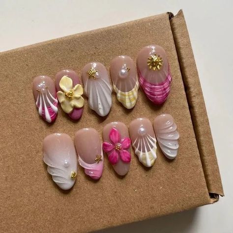 NumberSea-3D Shell Five Petal Flower Hand Nail Designs, Printed Nails, Nail Sculpting, 3d Gel Nails, Delicate Nails, Nails Women, French Salon, Five Petal Flower, Amazon Things