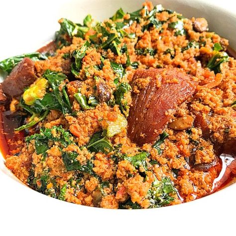 Nigerian Swallow Food, Yoruba Food, Nigerian Soup, Egusi Soup Recipes, Nigerian Foods, Egusi Soup, African Kitchen, Swallow Food, Nigeria Food