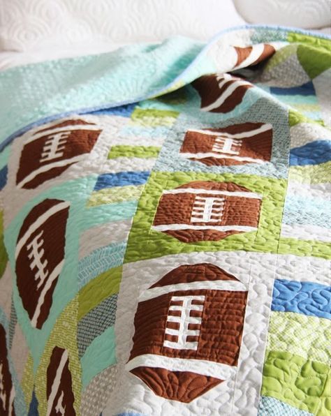 Touchdown Quilt - Another one to add to my long list of quilts I would love to… Football Quilt, Sports Quilts, Cluck Cluck Sew, Childrens Quilts, Boy Quilts, Heart Quilt, We Are The World, A Football, Quilting Tips