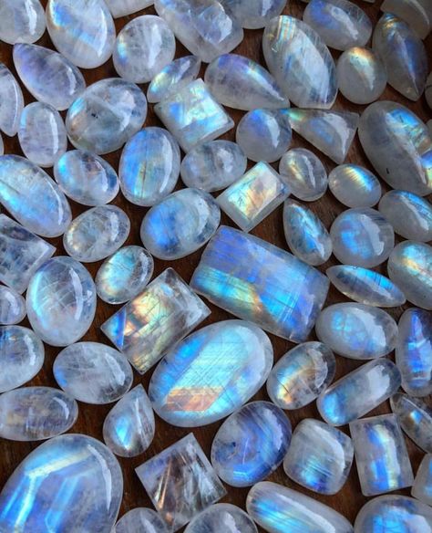 𝕿𝖍𝖊 𝕾𝖆𝖈𝖗𝖊𝖉 𝕯𝖎𝖒𝖊𝖓𝖘𝖎𝖔𝖓 on Instagram: “Expect to see some moonstone jewelry for my next shop update! I plan on making some large labradorite silver cuffs as well. Next update…” Crystal Eye, Moonstone Crystal, Buy Crystals, Blue Moonstone, Fantasy Aesthetic, Minerals And Gemstones, Rocks And Gems, Moonstone Jewelry, Stone Rocks