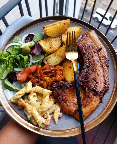 Happy Sunday Family And Friends, Cooking Soul Food, Homemade Comfort Food, Soul Food Dinner, Healthy Food Inspiration, Healthy Food Dishes, Healthy Food Motivation, Healthy Lifestyle Food, Health Dinner Recipes