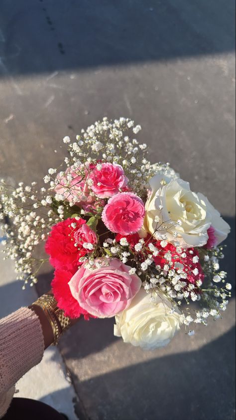 Pink And White Flower Bouquet Prom, Prettiest Bouquet Of Flowers, Light Pink Flower Bouquet Prom, Hoco Pink Bouquet, Hoco Mini Bouquet, Hot Pink Hoco Bouquet, Pink Bouquets Of Flowers, Homecoming Bouquet Ideas Pink, Pink Prom Bouquet Ideas