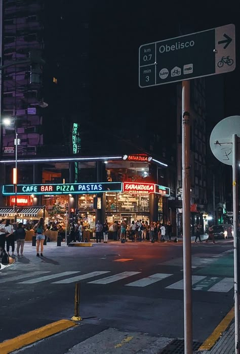 Calle corrientes Calle Aesthetic, Japan Aesthetic, Inspo Instagram, Take A Photo, After Hours, Safe Place, How To Take Photos, Paris, Japan