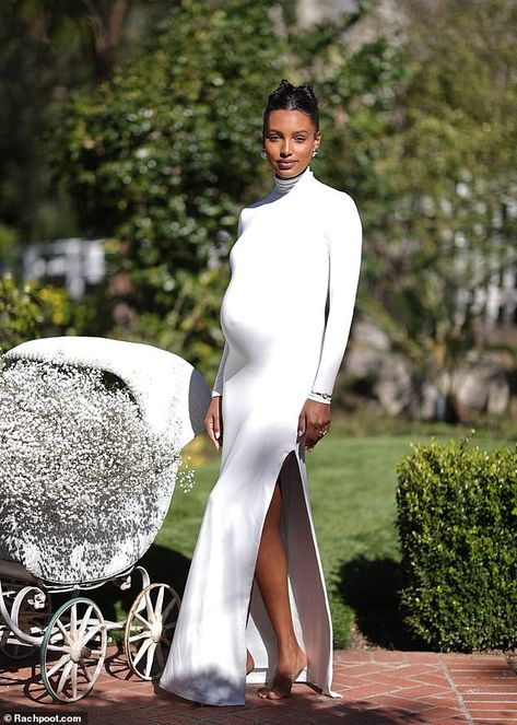 Jasmine Tookes Pregnant, Pregnant Bump, Loose Chignon, Shiny Black Hair, Flare Leg Jumpsuit, Rich Mom, Flattering Maxi Dress, Miami Fashion Week, Pregnancy Bump