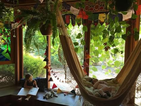 My Nest... Rachel's Waldorf Inspired Home in the Adelaide Hills | From Moon to Moon | Bloglovin’ Waldorf Garden, Waldorf Bedroom, Waldorf Playroom, Waldorf Home, Bohemian Homes, Waldorf Montessori, Adelaide Hills, Waldorf Education, Bohemian House