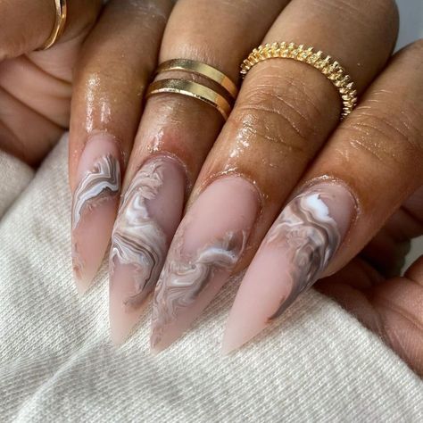 FOLLOW FOR NAIL INSPO✨ on Instagram: “@gcnailedit ✨” Marble Acrylic Nails, Nails Marble, Marble Nail Designs, Cute Nail Art Designs, Beige Nails, Matte Nails Design, Stiletto Nails Designs, Dope Nail Designs, Nail Colours