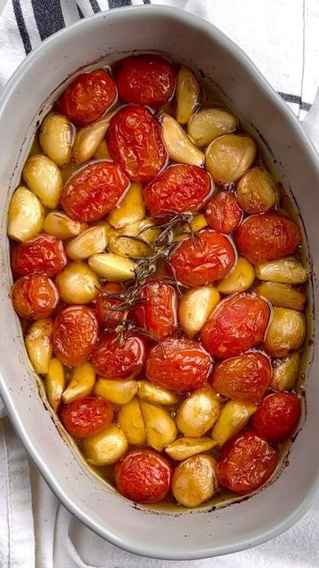 Tomato And Olive Oil, Roasted Garlic Cloves And Tomatoes, Tomato And Garlic Confit, Tomato Garlic Confit, Tomato Chips, Roasted Tomatoes And Garlic, Grape Tomato Recipes, Olive Tomato, Roasted Grape Tomatoes