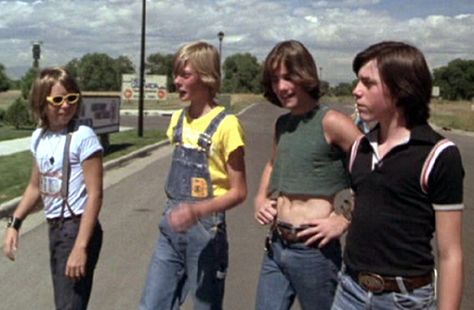 Over the edge (1979) Matt Dillon crop top Over The Edge Movie, Over The Edge 1979, That 70s Show Aesthetic, 1970s Photos, Crop Top Men, Matt Dillon, 70s Aesthetic, Movie Shots, Over The Edge