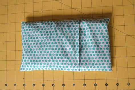 rice pack w/removable cover (for washing) Rice Bag With Removable Cover, Diy Rice Bags Heating Pads, Useable Crafts, Sew Hot Pads, Diy Rice Heating Pad, Diy Rice Bags, Rice Heating Bags, Diy Heat Pack, Diy Baby Wrap