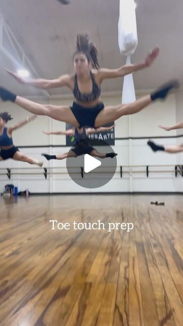 Laura Chaves on Instagram: "TURNING SPLIT JUMPS 💃 @expresartecr @valeruiz28_  🧠 @chuchi_la" Pointe Exercises, Dance Leaps, Dance Jumps, Teaching Dance, Split Jump, Dance Ideas, How To Get Better, Dance Quotes, Flexibility Workout