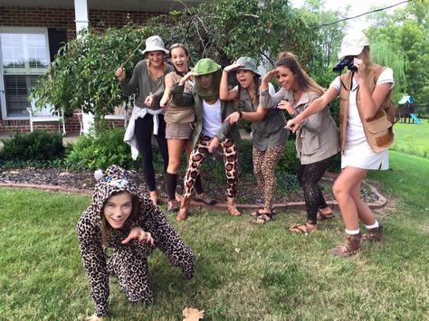 Safari costumes Safari Hoco Outfit, Spirt Week Safari Day, Safari Themed Costumes, Jungle Dress Up Day At School, Safari Pep Rally Outfits, Safari Spirit Week, Safari Theme Football Game Outfits, Safari Spirit Day, Jungle Theme Football Game Outfits