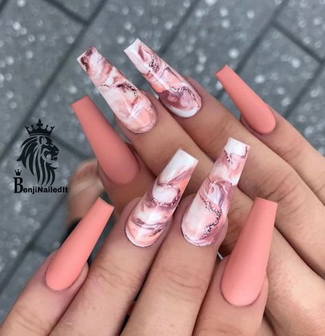 Pink Marble Nails, Pretty Nail Designs Acrylics, Purple And Pink Nails, Rave Nails, Belle Nails, Pink Tip Nails, Stylish Nails Designs, Glamour Nails, Glow Nails