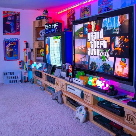 Couple Gaming Room Setup, Nintendo Room, Games Room Inspiration, Room Gaming, Boys Game Room, Gaming Lounge, Nerd Room, Retro Games Room, Gamer Setup