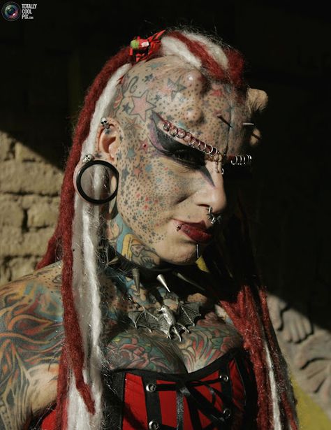 Four Tattoo, Dracula's Brides, Vampire Woman, Mother Of Four, Animal Art Projects, Creepy Pictures, Weird Tattoos, Face Pictures, Body Modifications