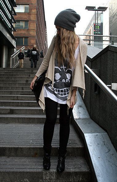 Styl Grunge, Indie Punk, Town Outfits, Look Grunge, Scene Girl, Mode Shoes, Rocker Girl, Tokyo Street Fashion, Estilo Hippie