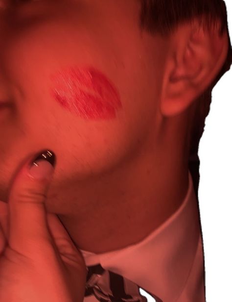 Lipstick On Cheek Couple, Guy With Lipstick Marks On Face, Red Lipstick Kisses Boyfriend, Lipstick Kisses All Over Face Boyfriend, Lipstick On Boyfriend Face, Kiss Marks On Boyfriend, Lipstick Kisses Boyfriend, Lipstick Kisses On Face, Kiss Aesthetic