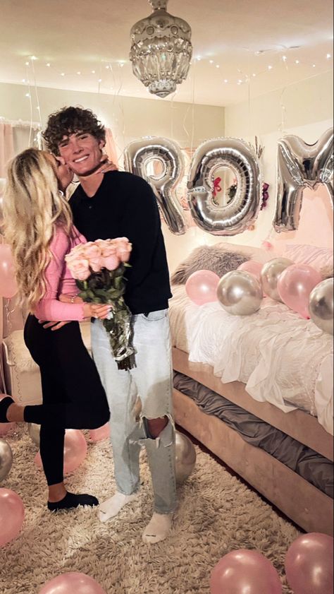 Prom Posals, Malibu High School, Cute Hoco Proposals, Cute Promposals, Bow Theme, Prom Proposals, Cute Prom Proposals, Asking To Prom, Makeup Collection Goals