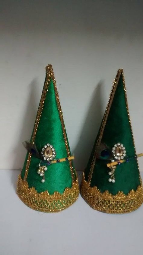 Sakharpuda Packing, Wedding Packaging, Diya Decoration Ideas, Engagement Ring Platter, Engagement Decoration, Ring Platter, Fruits Decoration, Diya Decoration, Ring Decoration