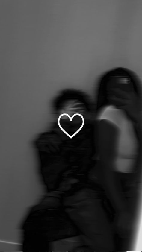 Aesthetic Blur Couple Pictures, Aesthetic Couple Pictures Wallpaper, Blurry Aesthetic Couple Pictures, Black Couples Aesthetics Blurry, Photo Couple Noir, Blurry Black Couple Aesthetic, Couples Aethstetic Blurry, Couple Blurry Aesthetic, Black Couple Picture Ideas