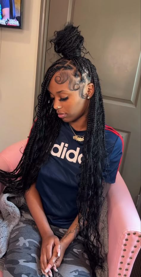 Styles For Knotless Braids Ideas, Dope Hairstyles Black Women, Pretty Braided Hairstyles Black Women, Dope Hairstyles Braids, Black People Hairstyles, Knotless Box Braids Styles, Inner Wave, Knotless Hairstyles, Knotless Styles