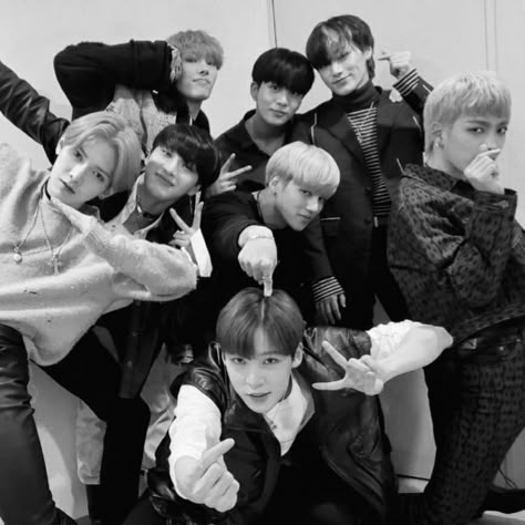 Ateez Ot8 Black And White, Ateez Polaroid Ot8, Ateez Icons Aesthetic Ot8, Ateez Aesthetic Group Photo, Ateez Group Photo Icon, Ot8 Ateez, Ateez Group Icon, Ateez Ot8 Icon, Ateez Ot8 Aesthetic