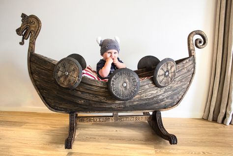 Viking Baby Nursery, Viking Nursery, Medieval Nursery, Viking Longboat, Viking Baby, Arte Viking, Zoo Toys, Rocking Cradle, Baby Kostüm