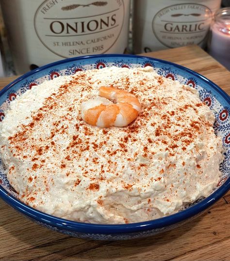 Shrimp Dip with Cream Cheese and Onion Shrimp Dip With Cream Cheese Cold, Cream Cheese Shrimp Dip, Shrimp Dip With Cream Cheese, Shrimp Cream Cheese Dip, Shrimp Dip Recipe, Shrimp Snacks, Shrimp Dip Recipes, Dip With Cream Cheese, Dessert Pasta