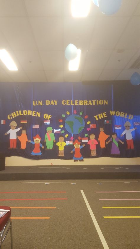 United Nation Stage Decoration, International Day School Decoration, United Nations Day Decoration, United Nations Decoration Ideas, International Day Decoration At School, Annual Day Themes, Multicultural Festival, United Nations Day, Creative Logo Design Art