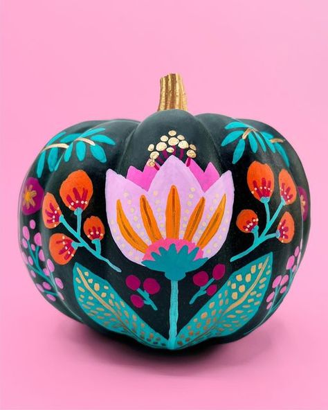 Disco Ball Painted Pumpkin, Fall Pumpkin Designs, Intricate Pumpkin Painting, Posca Pumpkin, Pumpkin Sharpie Decorating, Pastel Painted Pumpkins, Painted Decorated Pumpkins, Encanto Pumpkin Painting, Things To Do With Pumpkins