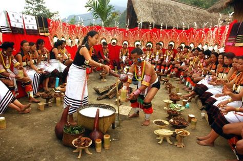 Festivals of India: The Hornbill festival is a celebration in Nagaland... National Clothes, Festivals Of India, Northeast India, India Culture, Cheap Flight, Makar Sankranti, Asian History, Find Cheap Flights, Airline Tickets