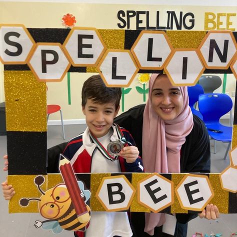 🐝📚 Watch these young scholars spell their way to success at Vernus International School's Grade 1 Spelling Bee! 🌟 #spellingbee #spellingchallenge #VernusInternationalSchool #dubaisiliconoasis #dubai #unitedarabemirates Spelling Bee Ideas, Spelling Bee Competition, Spell Bee Competition, Brain Gym For Kids, Bee Ideas, English Day, Bee Activities, Brain Gym, Way To Success