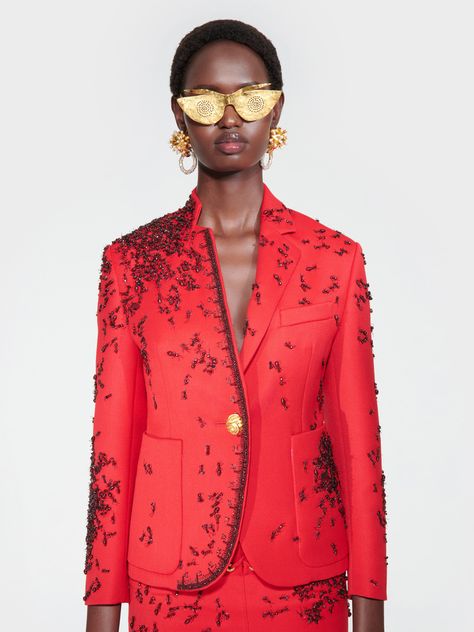 Schiaparelli Suit, Schiaparelli Street Style, Schiaparelli Buttons, Schiaparelli Jacket, Red Jacket, Ants, Parisian Style, Outfit Details, Milan Fashion Week